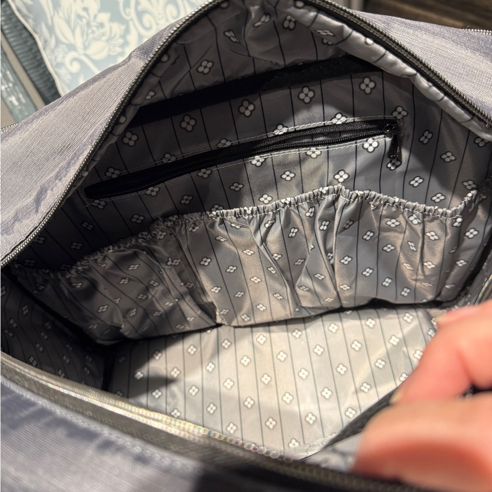 Lug Quilted Puddle Jumper 2 Duffel - Brushed Grey - Picture 6 of 11